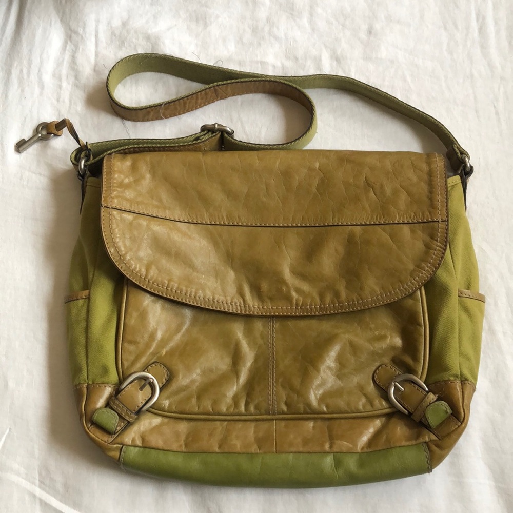 Fossil crossbody bag